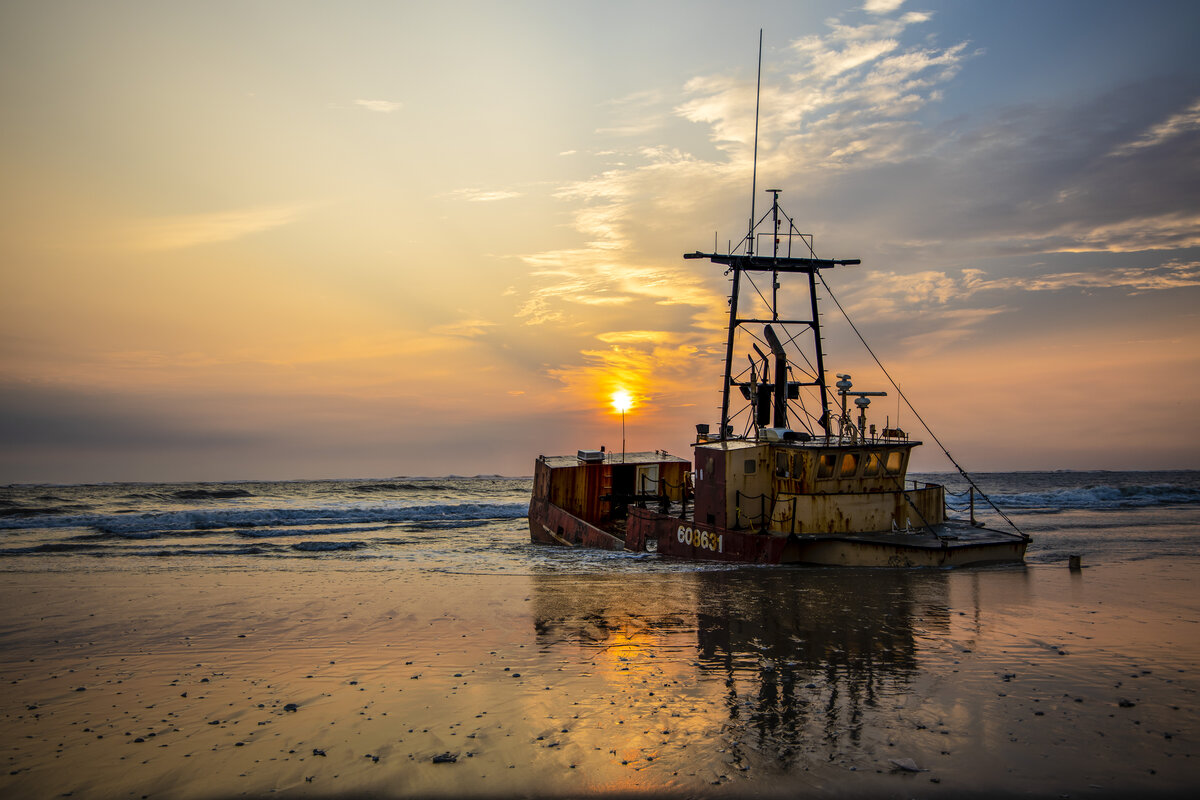 Shipwreck at Sunrise